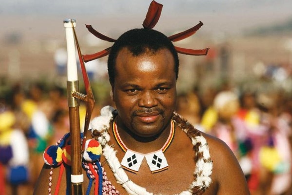 king mswati traditional attire