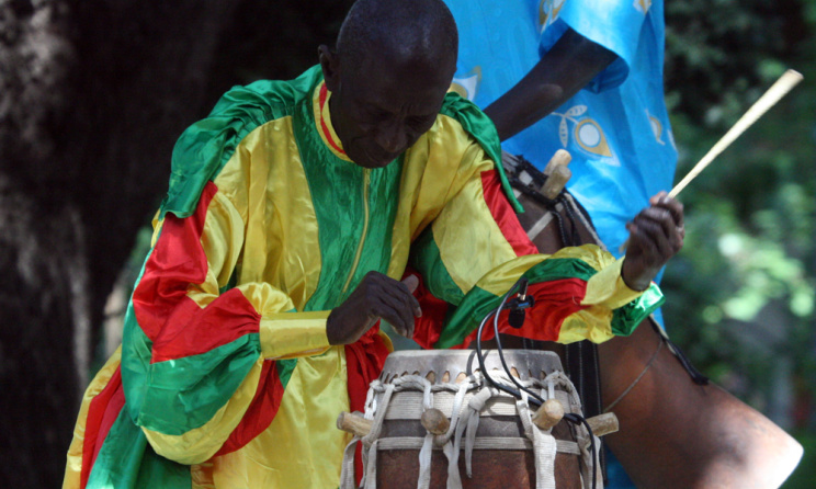 Doudou N'Diaye Rose (ph) www.percudrumma.com