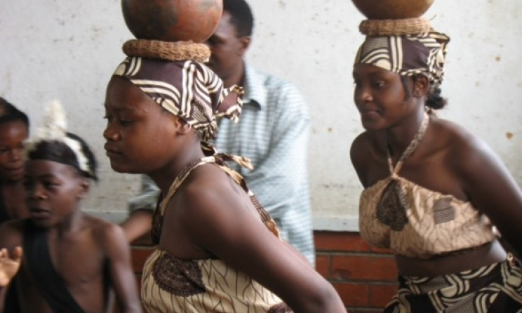 Shona shop traditional attire