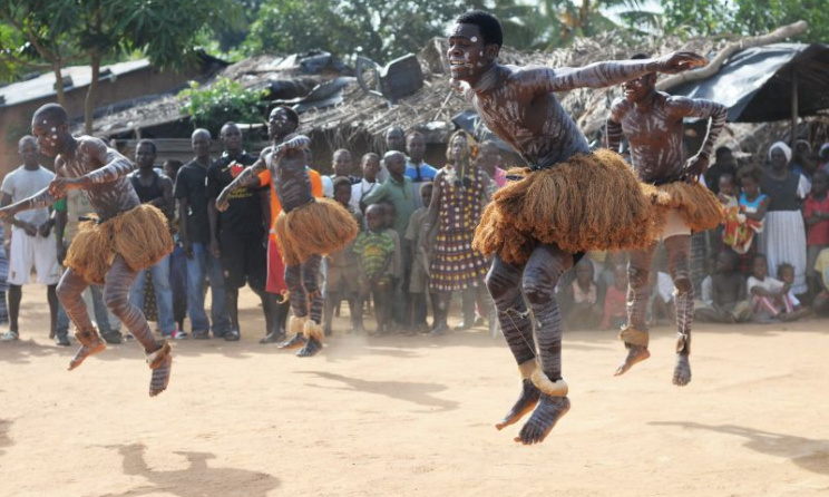 Danse traditionnelle (ph) www.nomade-aventure.com