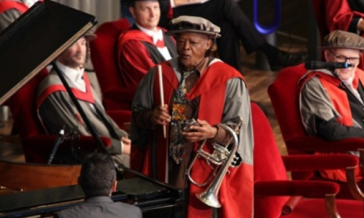 Photo: Suzy Harrison (www.hughmasekela.co.za)