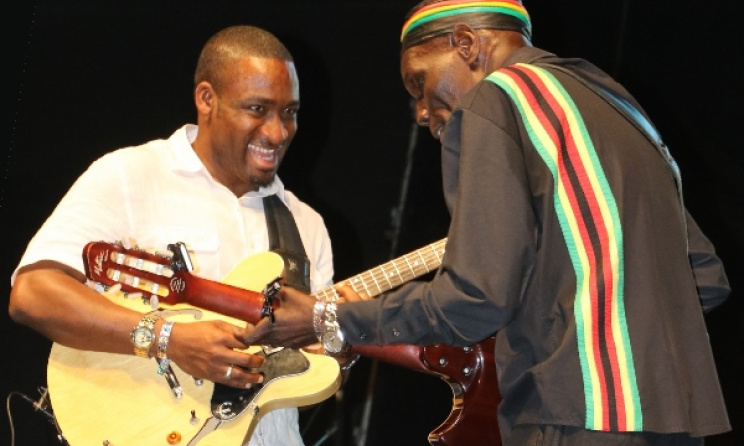 Kunle Ayo and Oliver Mtukudzi at Moretele Park. Photo: David Durbach