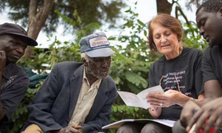 Philip Cheruiyot, dont le grand-père a chanté sur l'enregistrement de Hugh Tracey de «Chemirocha II», avec Diane Thram. Photo: R