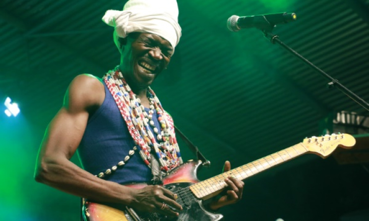 Vaudou Game frontman Peter Solo performing at Bushfire in Swaziland. Photo: Dave Durbach / Music In Africa