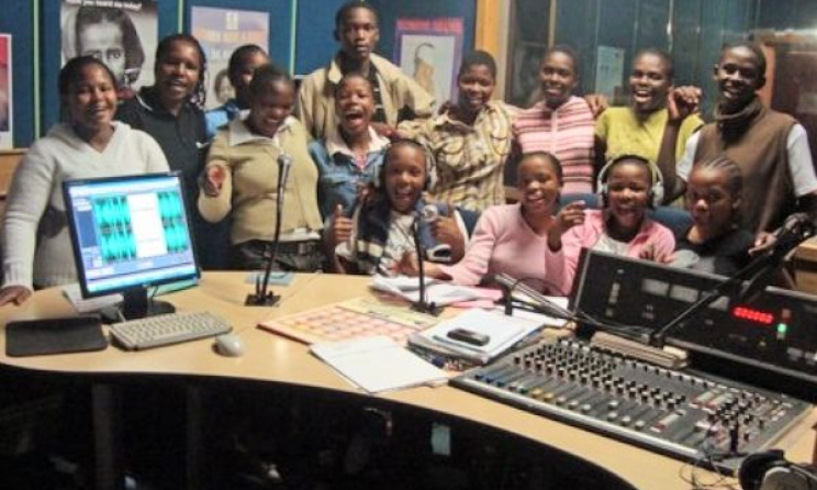 L'enregistrement d'une émission de radio pour enfants au Swaziland. Photo : news.bbc.co.uk