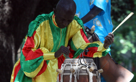 Doudou N'Diaye Rose (ph) www.percudrumma.com