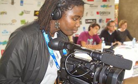 Ugandan_TV_journalist_at_work_Source-Deutche_Welle