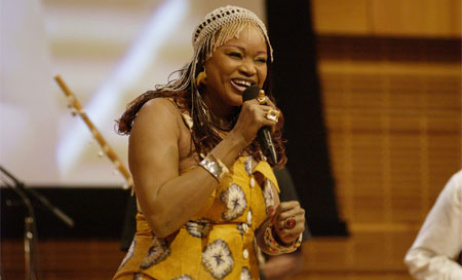 Oumou Sangaré, l'artiste malienne se produit régulièrement en Europe (ph) World Zik