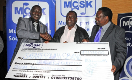 MCSK hands over royalties to Safari Sounds band. Photo: Africanhiphop.com