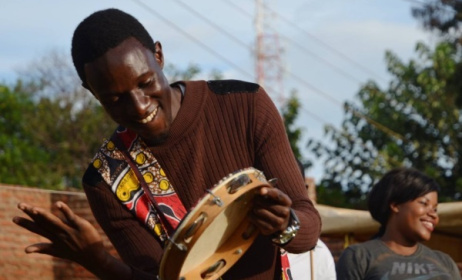 Participants of the recent Malawi Music Project. Photo: www.music-crossroads.net