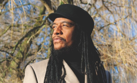 British reggae star Maxi Priest will perform in Uganda.