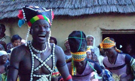 Traditional dancers. Photo: Pinterest