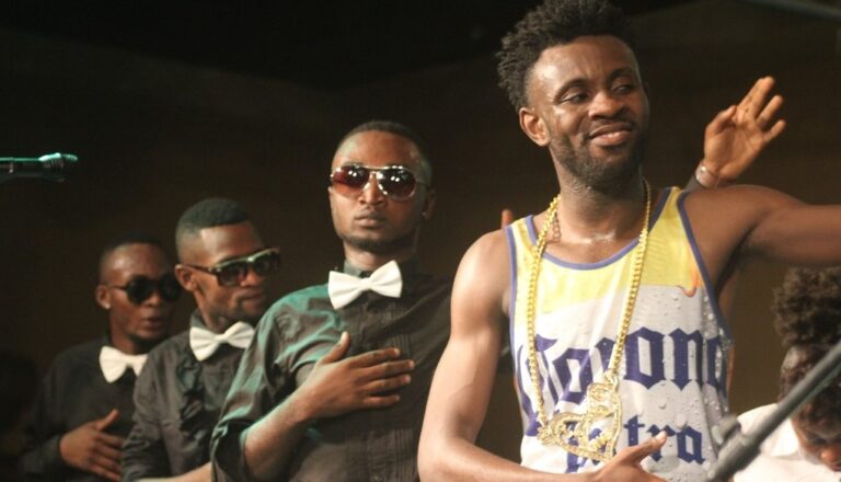 Fabregas et son groupe en concert. (ph) Voila.cd