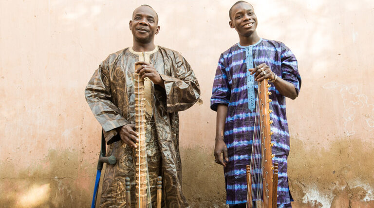 Toumani and Sidiki Diabaté. Photo: www.toumaniandsidiki.com