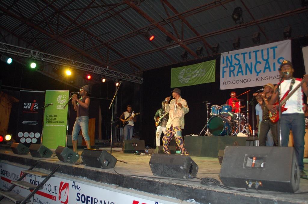Jupiter et son groupe Okwess International