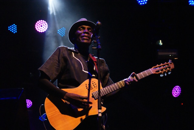 Oliver Mtukudzi