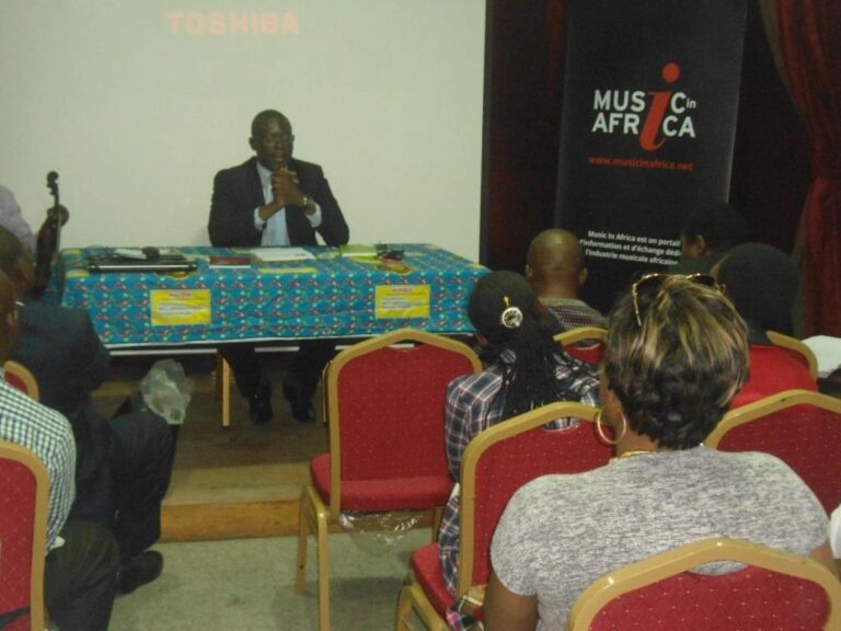 Ribio Nzeza Bunketi Buse, Président de la Fondation Music In Africa, lors de la journée scientifique sur la rumba congolaise.