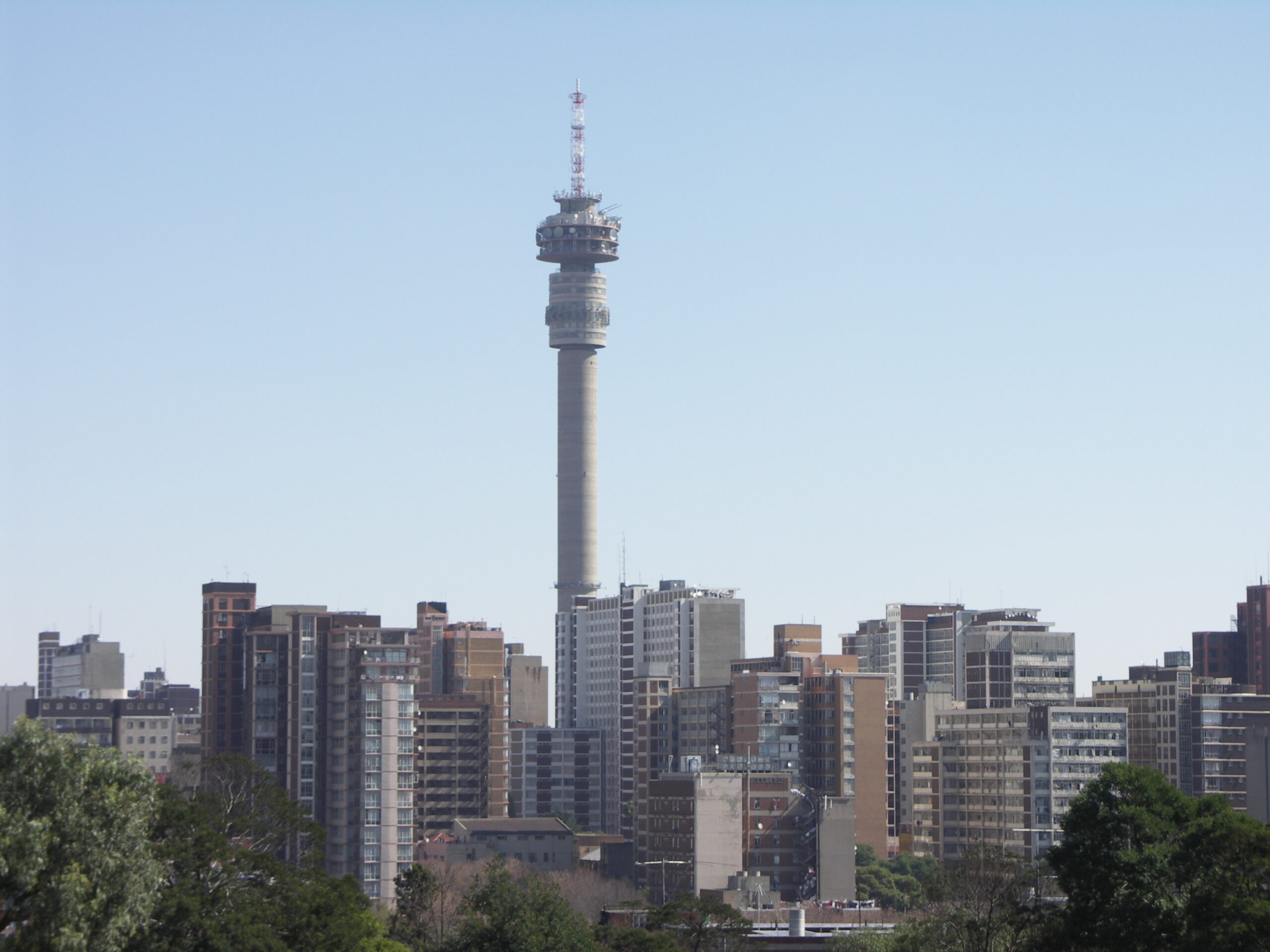 South Africa-Johannesburg-Hillbrow001 von NJR ZA - Creative Commons Attribution-Share Alike 3.0