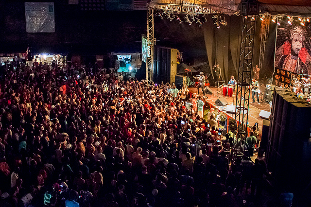Alikiba at Sauti Za Busara 2015. Photo: Peter Bennett