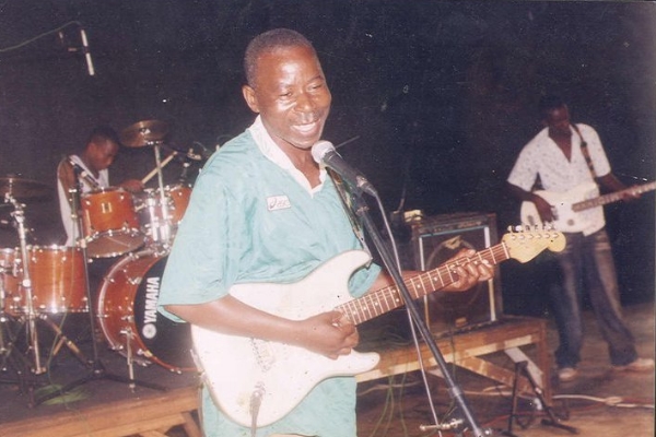Patrick Simakweli