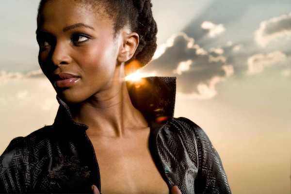 Simphiwe Dana is celebrating 10 years in the music industry.