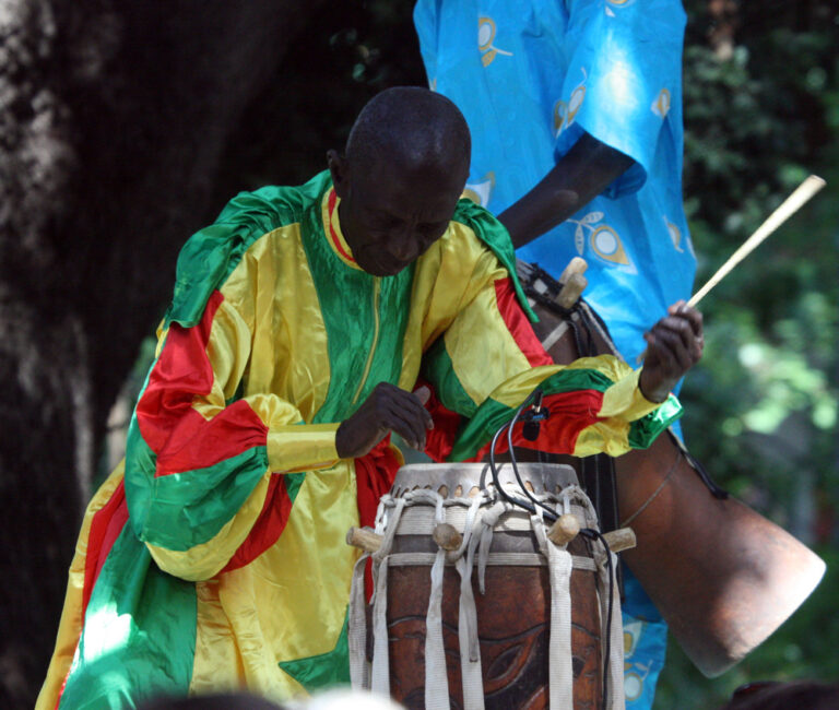 Doudou N'Diaye Rose (ph) www.percudrumma.com