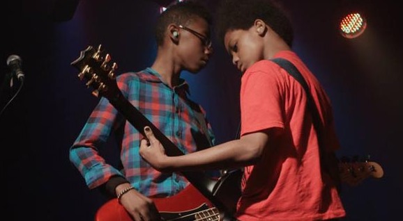 Il est important d'inclure les cours de musique dans les programmes scolaires (ph) imgarcade.com