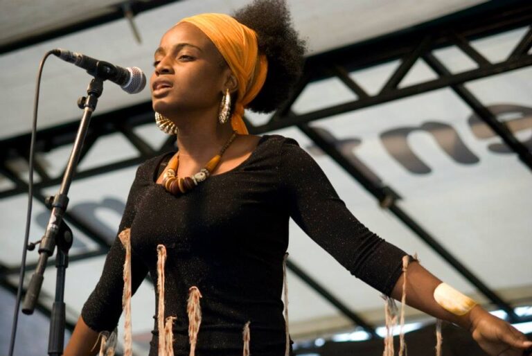 Oupta, chanteuse du Congo Brazzaville .(ph) Facebook