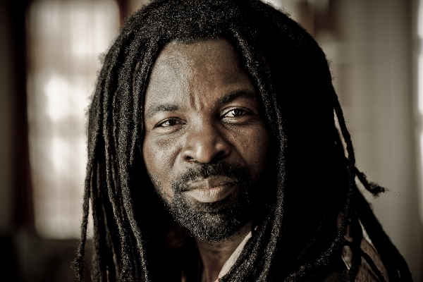 Ghanaian reggae musician Rocky Dawuni. Photo: www.dromnyc.com