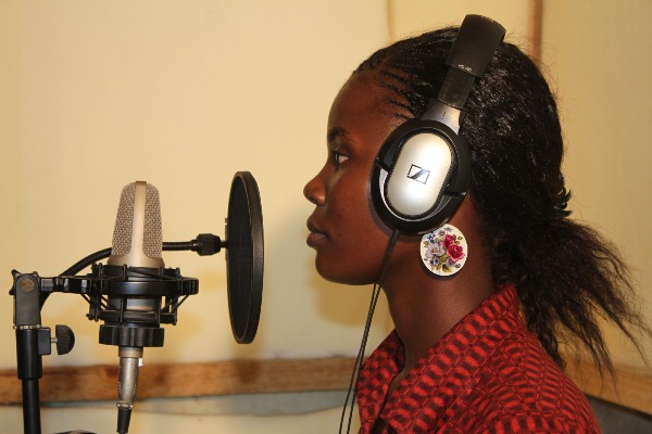 Talent recording session Photo: kefapro.blogspot.com
