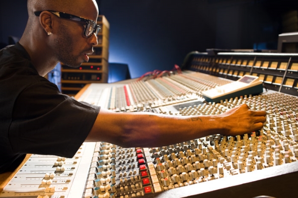 Producer Bryan-Michael Cox will be at Music Exchange. Photo: www.thisisrnb.com