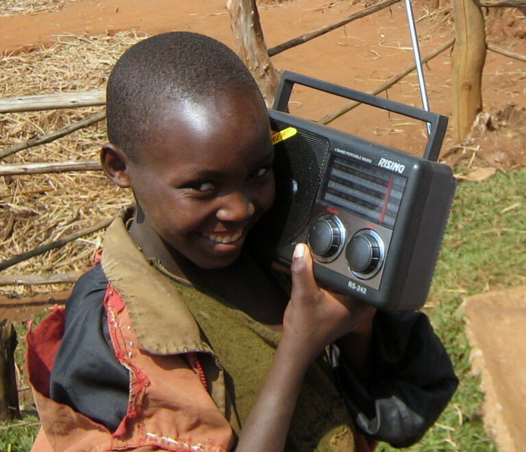 (Ph) radiopubafrica.unblog.fr