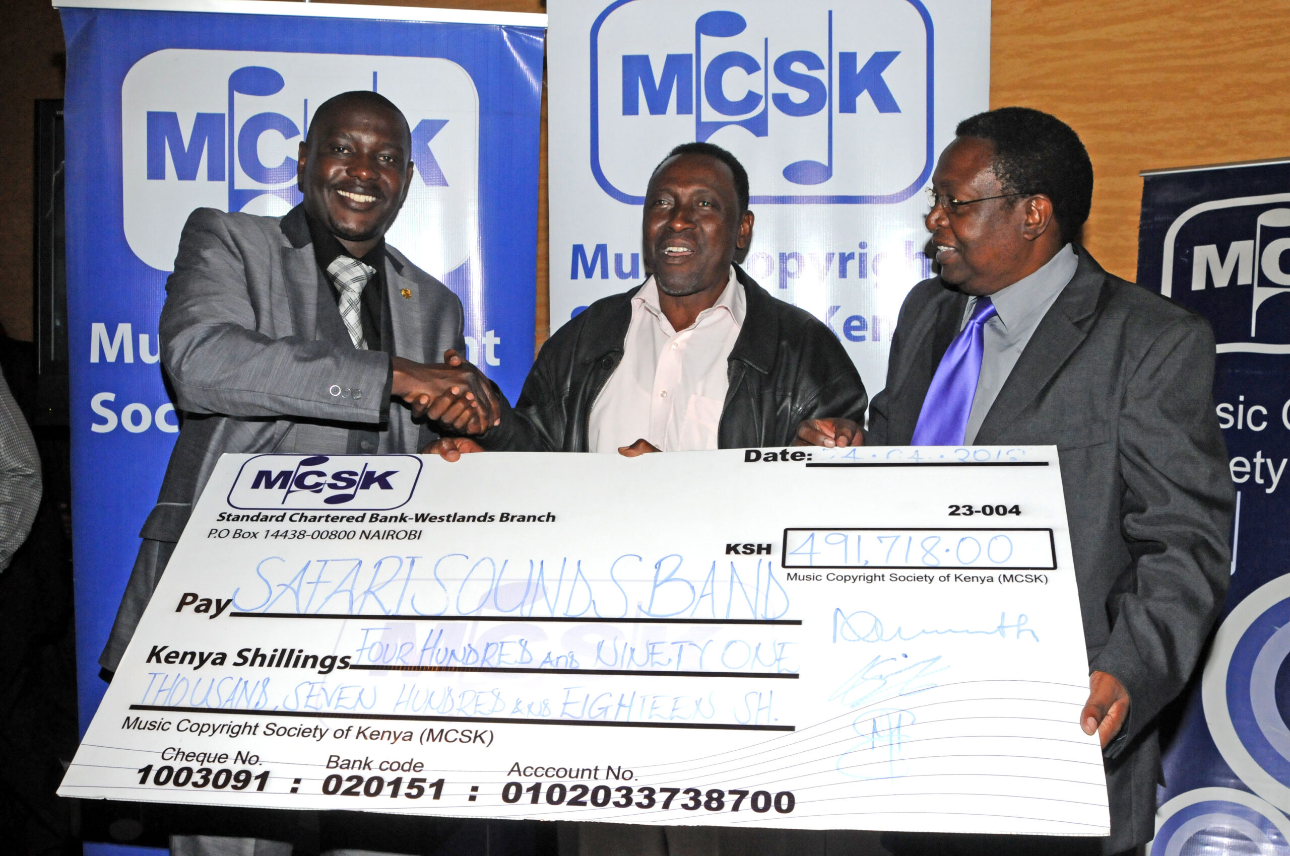 MCSK awarding royalties to artists. Photo: www.cipitblog.wordpress.com