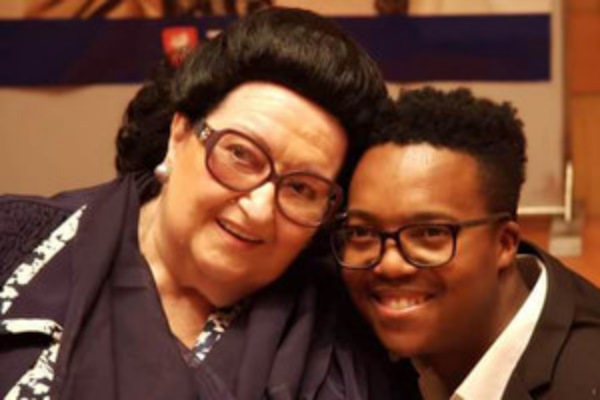 Levy Sekgapane with Spanish opera icon Montserrat Caballé. Photo: www.semperoper.de