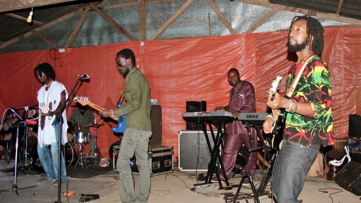 Lion Story reggae band during a performance. Photo: www.flickr.com