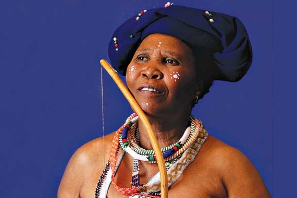 South African traditional artist Madosini. Photo: muafa1234.tumblr.com