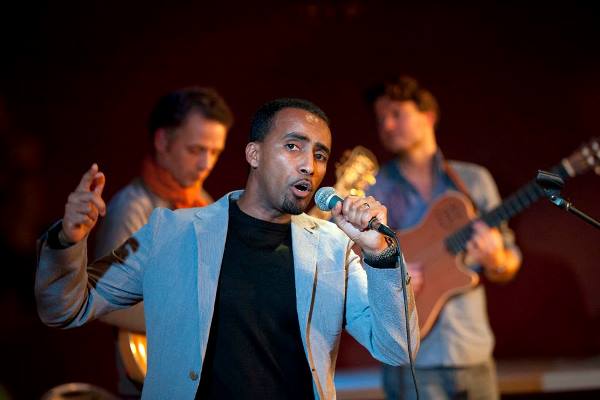 Aar Maanta during a live performance. Photo:www.waryapost.com