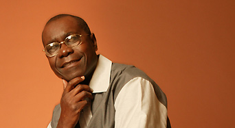Pierre Akendengué