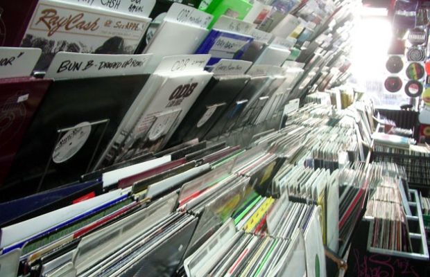 (Ph) www.sofoot.com