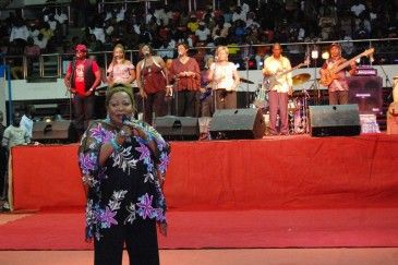 Patience Dabany at Palais de Sports in Yaoundé (Cameroon). photo by Monique Ngo Mayag