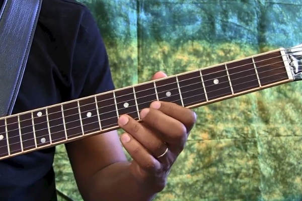 Girum Mezmur demonstrates legato.