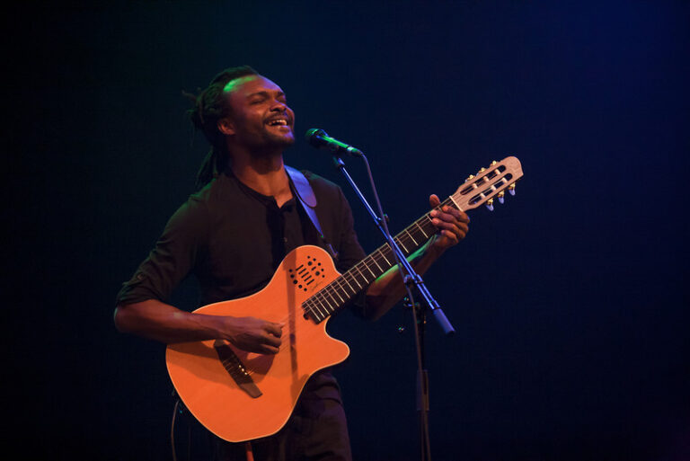 Landry Biaba. Photo par totoutart.org