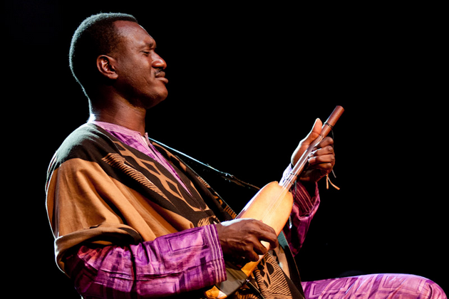 Bassékou Kouyaté qui remporté le Tamani d’or du meilleur artiste