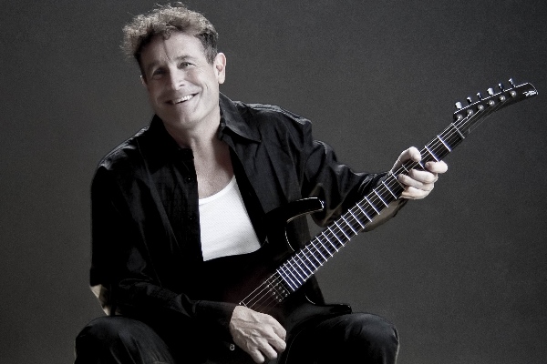 Johnny Clegg will perform in Phokeng, South Africa to raise funds for young students.