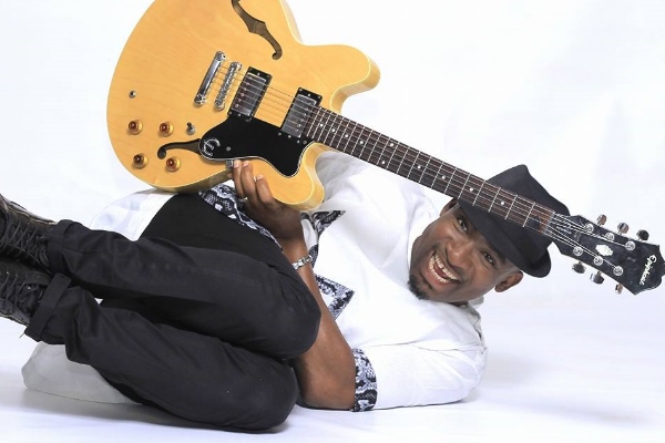 Nigerian guitarist Kunle Ayo has just released a new solo album, 'Atunse: The Revolution'.
