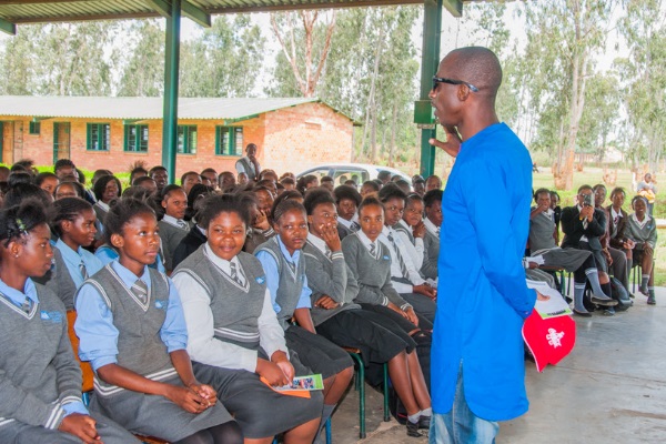 Zambian rapper Macky 2 speaks to SOS Village pupils on the dangers of under-age drinking.