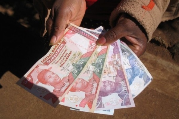 Money in Swaziland. Photo: internationalpoliticalforum.com