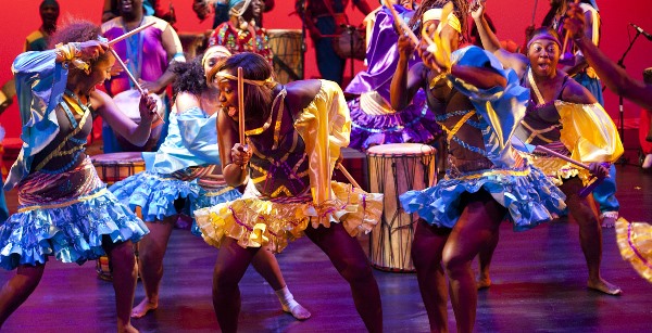 Dancers from Kenya. Photo: www.starlink-travel.com