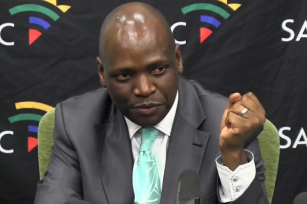 SABC COO Hlaudi Motsoeneng has announced drastic changes to local airplay quotas. Photo: teeveetee.blogspot.co.za