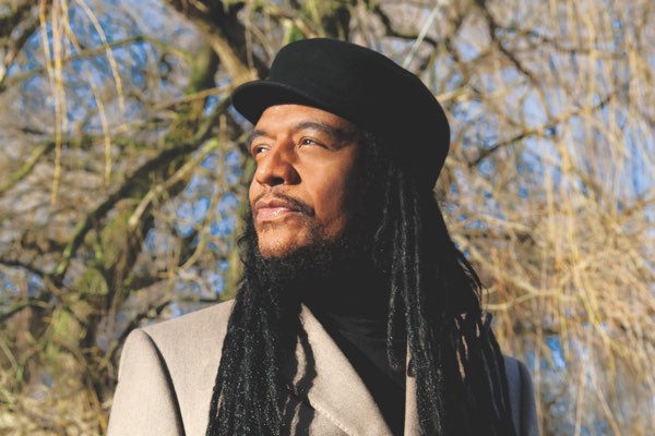 British reggae star Maxi Priest will perform in Uganda.